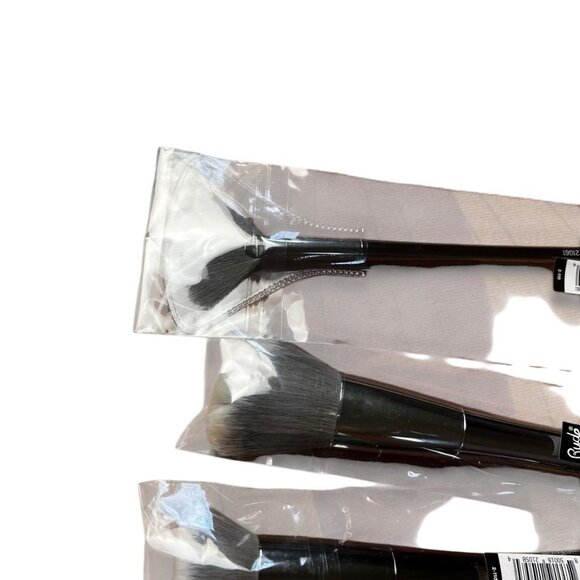 Rude Cosmetics 8 Brush Set Makeup Brushes - Picture 2 of 6